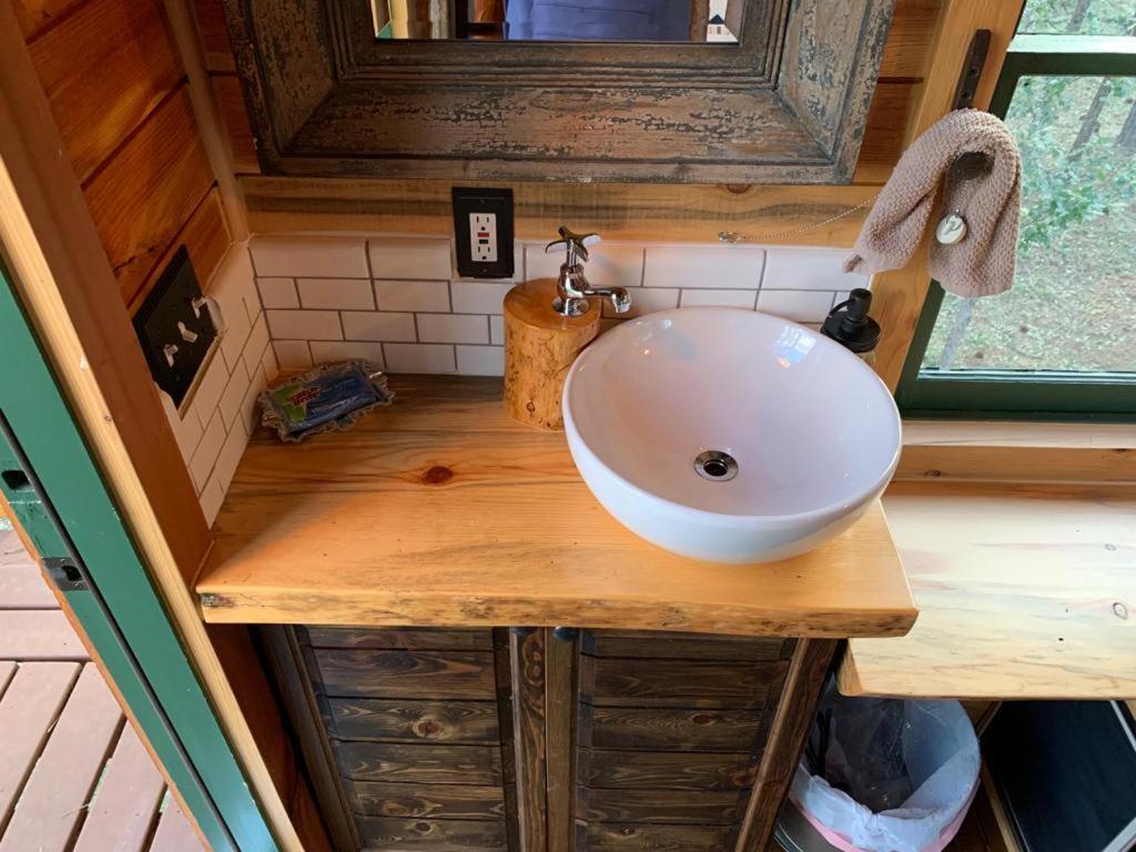 Готель Treehouse Ranch Goldendale Екстер'єр фото