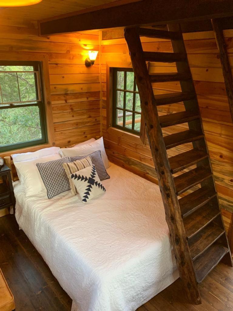 Готель Treehouse Ranch Goldendale Екстер'єр фото