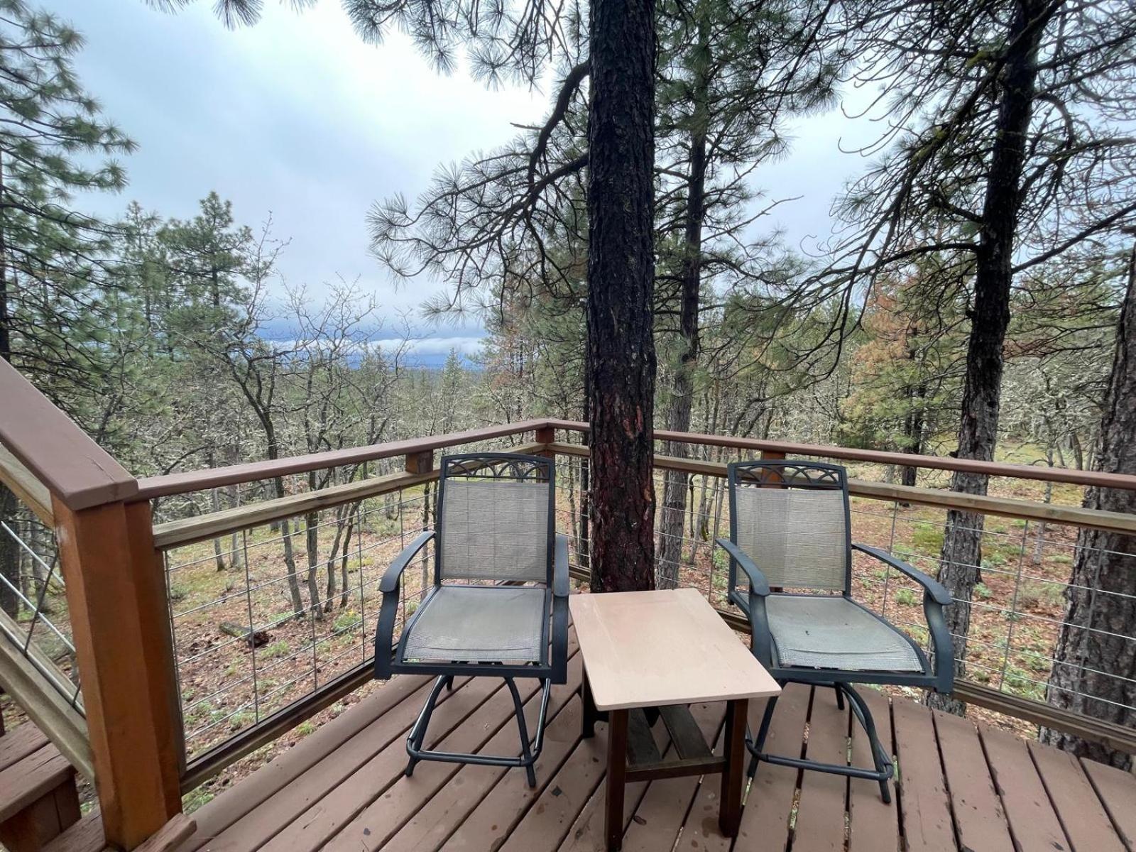Готель Treehouse Ranch Goldendale Екстер'єр фото